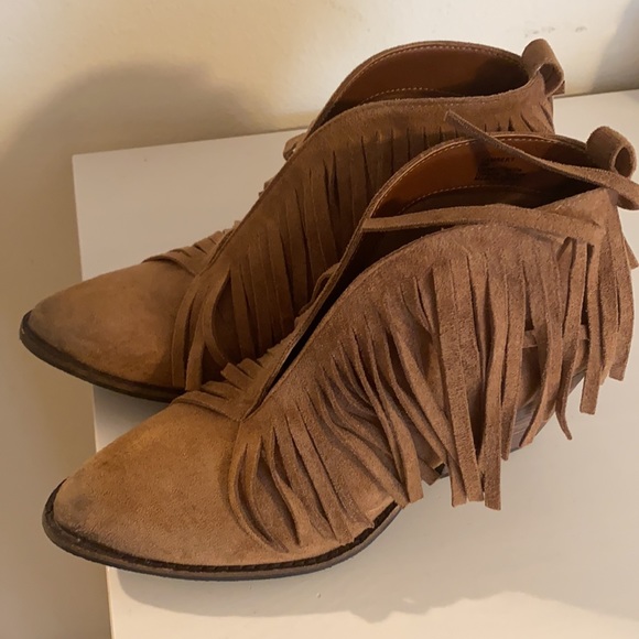 Womens suede fringe booties - Picture 7 of 7